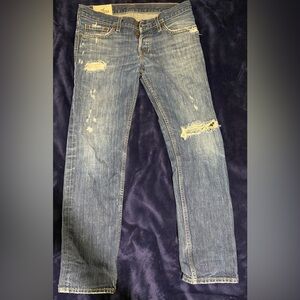 HOLLISTER RIPPED PANTS(not skinny or boot cut)